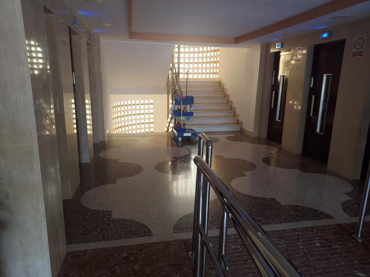 Azul De Mar Apartment Benidorm Bagian luar foto