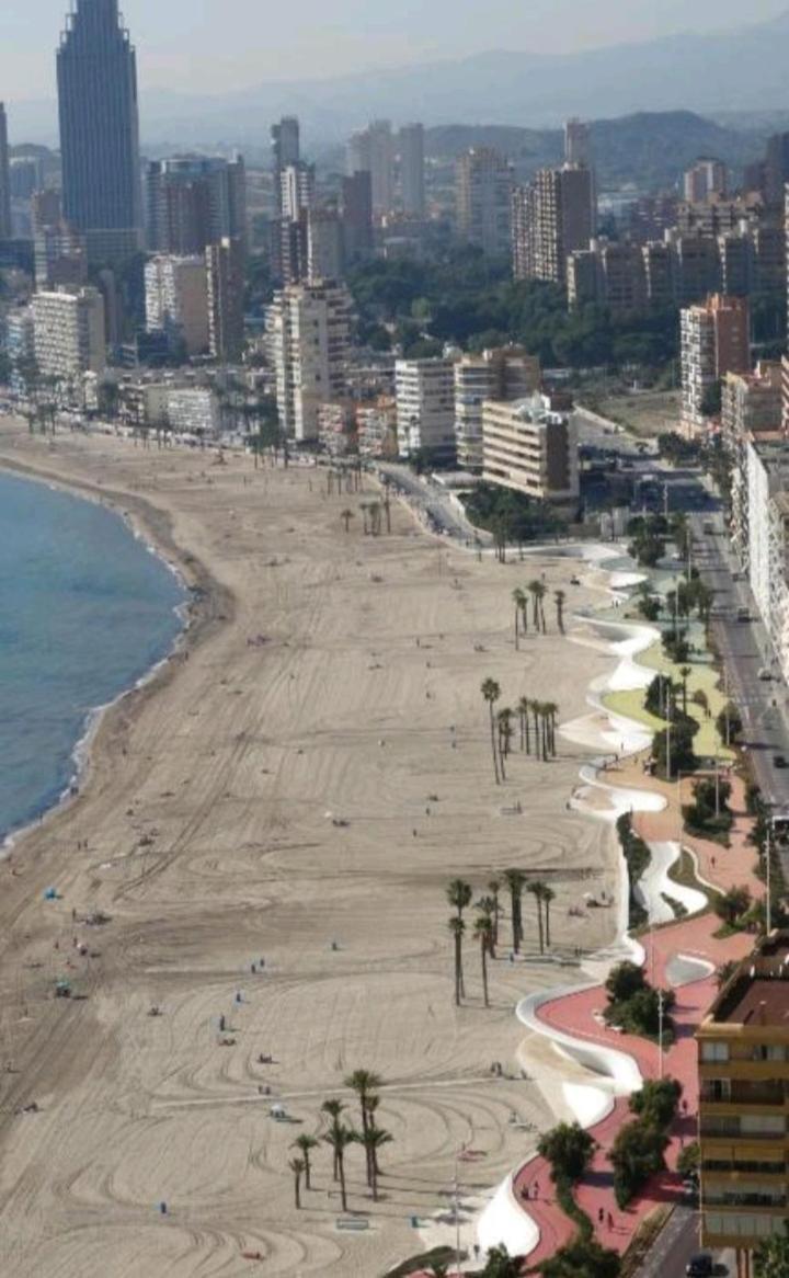 Azul De Mar Apartment Benidorm Bagian luar foto